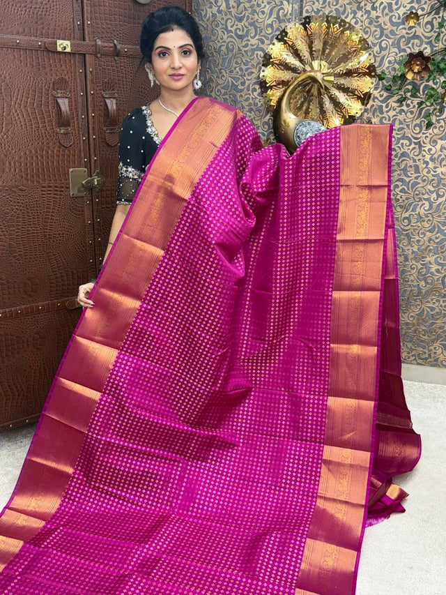 1000 Butta Gold Zari