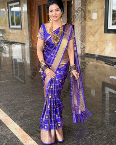 Collection image for: Kanchi Silk Gold Zari