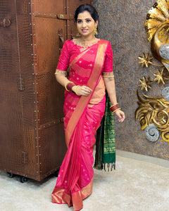 Collection image for: Kanchi Silk Gold Zari