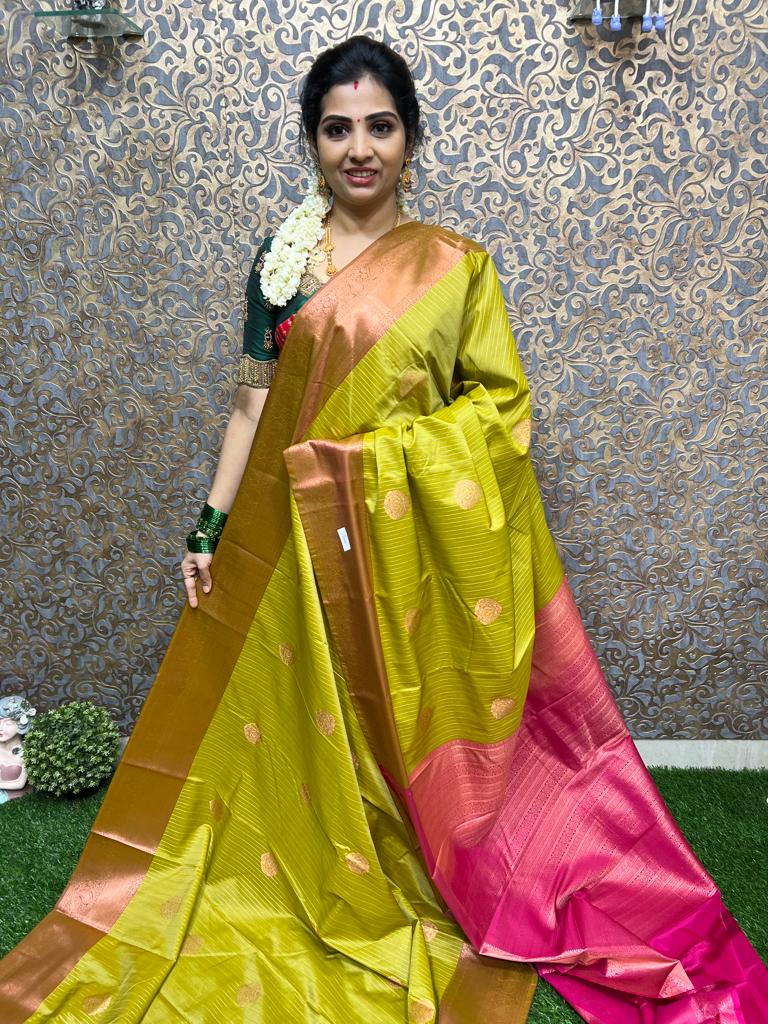 Vaira Oosi – Lakshmi Boutique