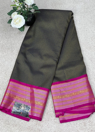Vaira Oosi Gold Zari