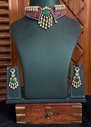 Stone With Choker Necklace Jewellery