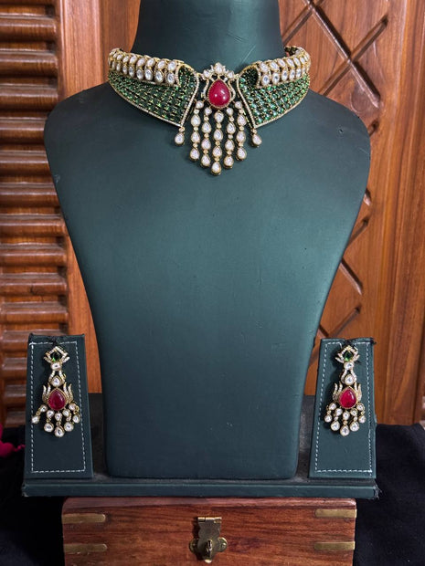 Stone With Choker Necklace Jewellery