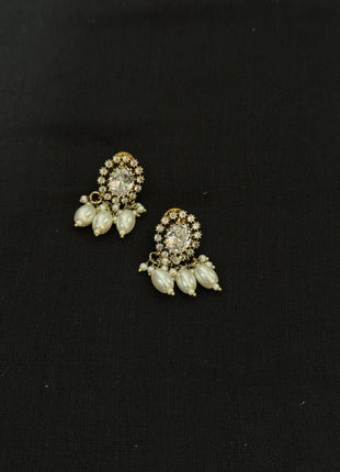 Stone With Choker Necklace Jewellery