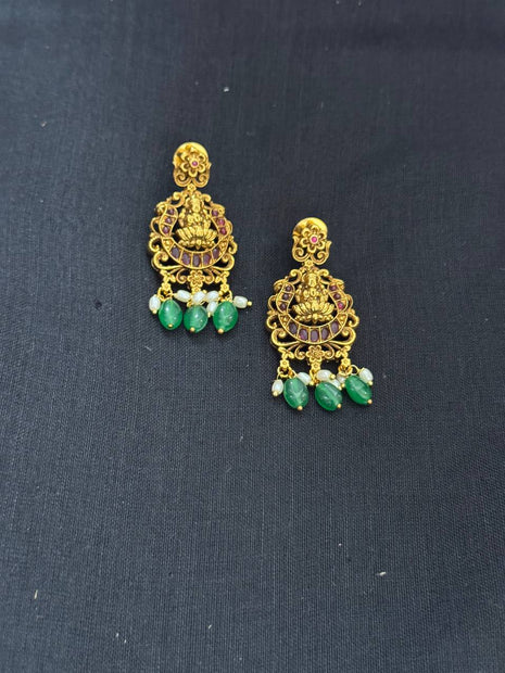 Dollar With Earring