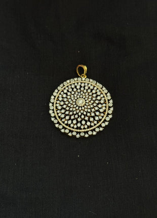 Stone Dollar With Earring
