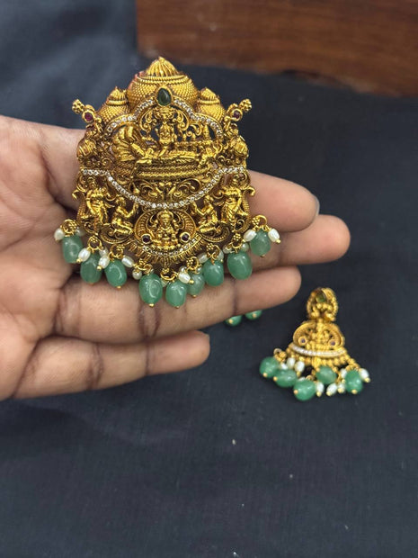 Dollar With Earring