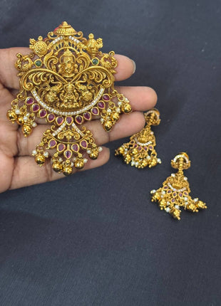 Dollar With Earring
