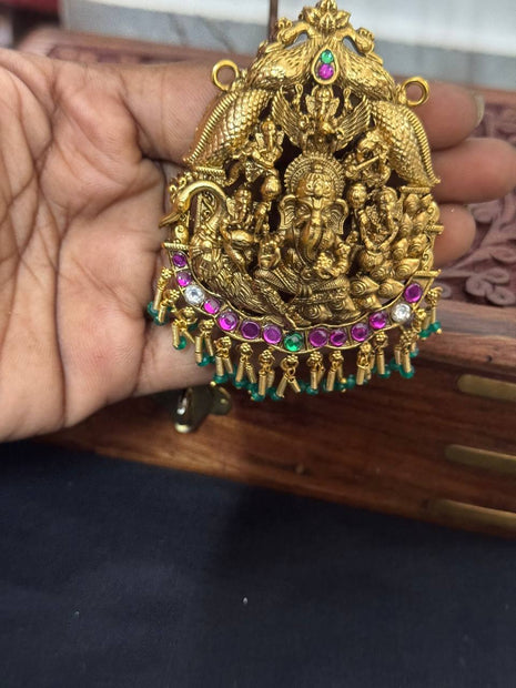 Dollar With Earring