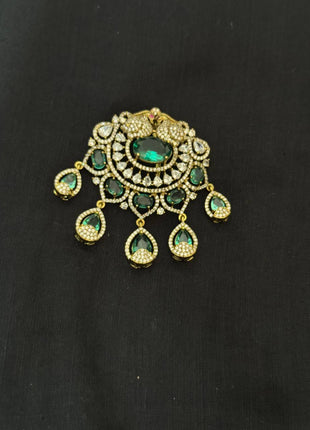 Stone Dollar With Earring