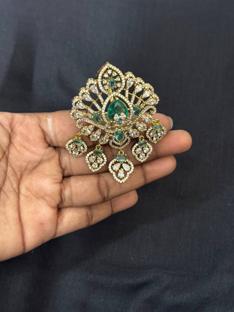 Stone Dollar With Earring