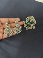 Stone Dollar With Earring