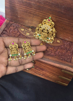 Dollar With Earring