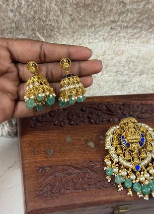Dollar With Earring