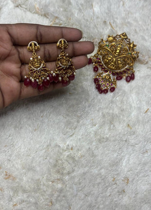 Dollar With Earring