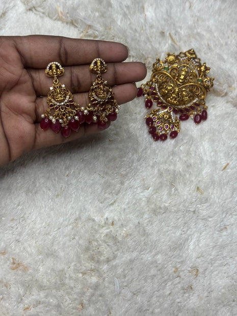 Dollar With Earring