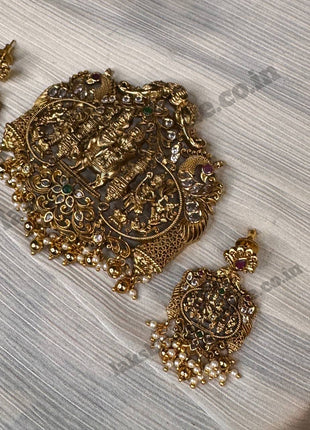 Dollar With Earring