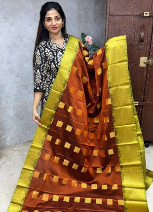 Premium Kanchi Gold Zari