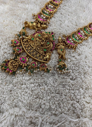 Temple with Diamond look Stone