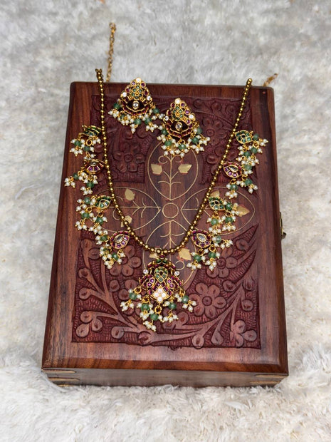 Stone Jewellery