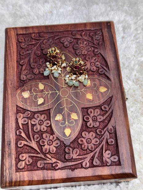 Stone Jewellery