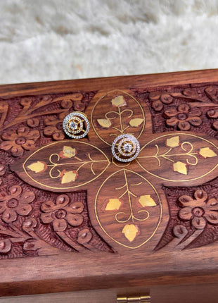 Stone Dollar With Earring