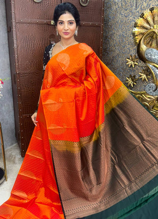 Border Less Vaira Oosi