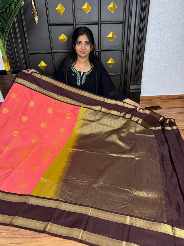 Vaira Oosi Gold Zari