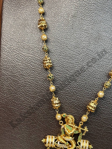 Temple with Diamond look Stone