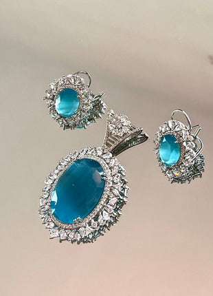 Pendant with Stud