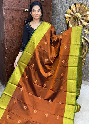 Premium Kanchi Gold Zari