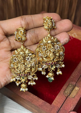 Dollar With Earring
