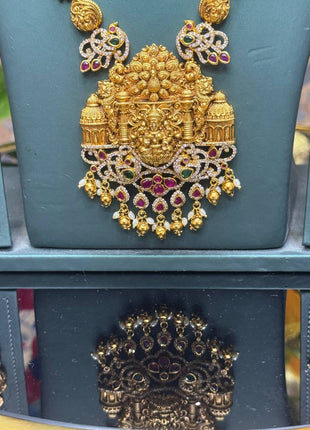 Temple with Diamond look Stone