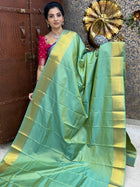 Vaira Oosi Golden Zari