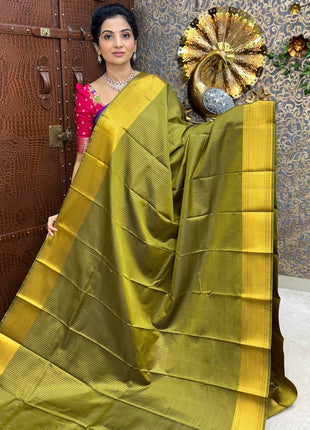 Vaira Oosi Golden Zari