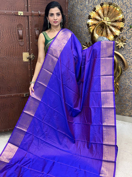 Vaira Oosi Gold Zari