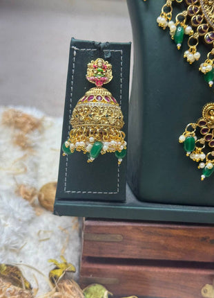 Temple with Diamond look Stone