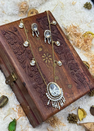 Stone Jewellery