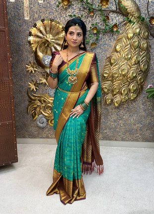 Vaira Oosi Golden Zari