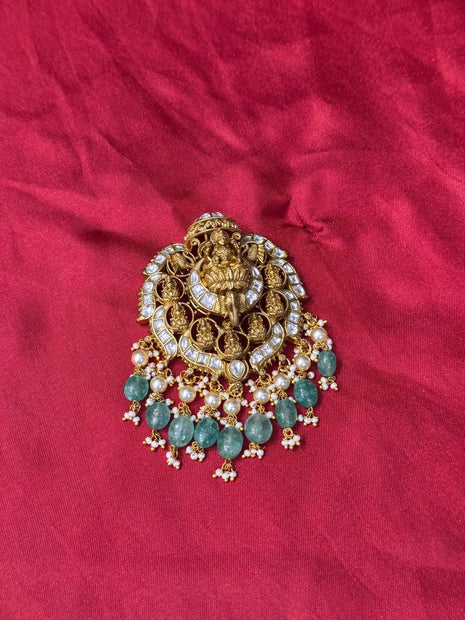 Dollar With Earring