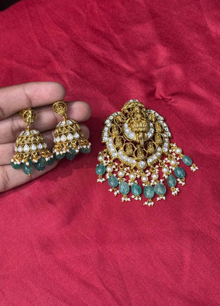 Dollar With Earring