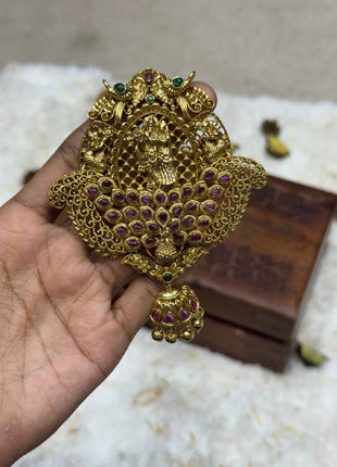 Dollar With Earring