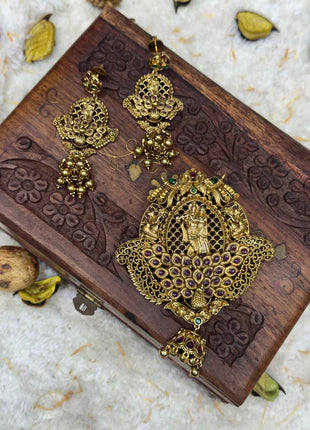Dollar With Earring
