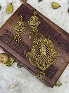 Dollar With Earring