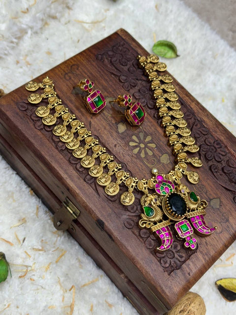 Kasu Malai WITH Stone Work