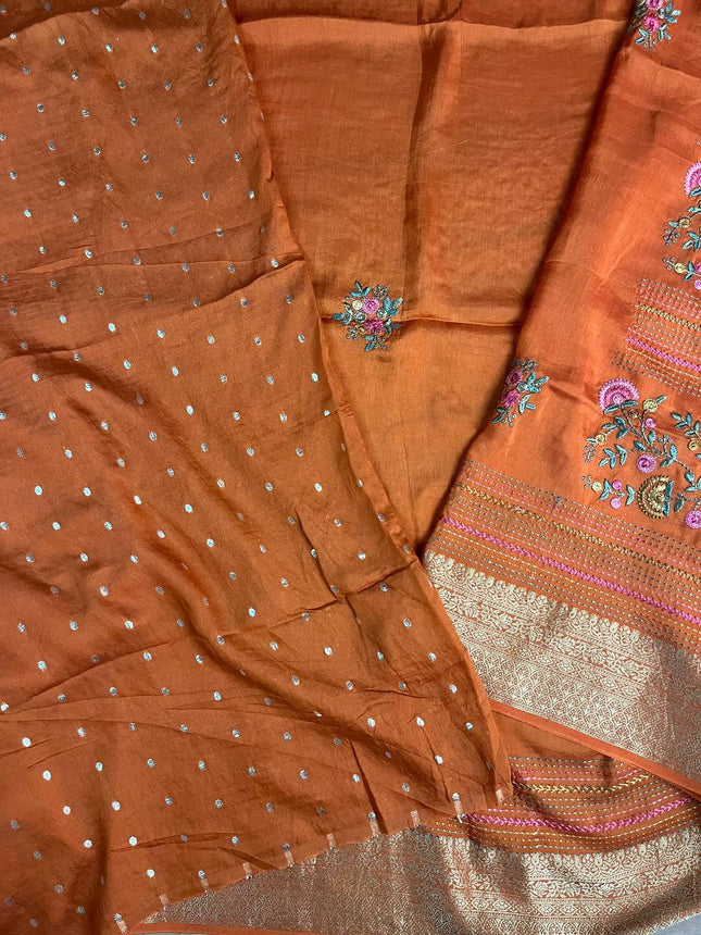 Chinnon Blended Linen With Hand Embroidery