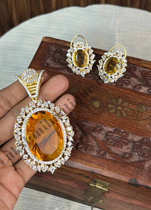 Pendant with Stud