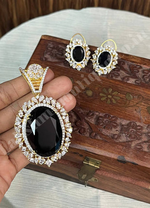 Pendant with Stud