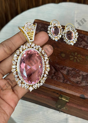 Pendant with Stud
