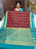 Vaira Oosi Gold Zari